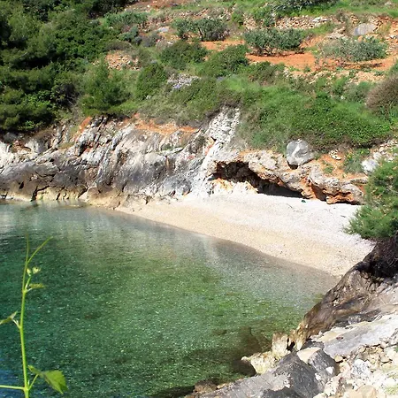 Studio Uvala Tvrdni Dolac 12655a Gdinj